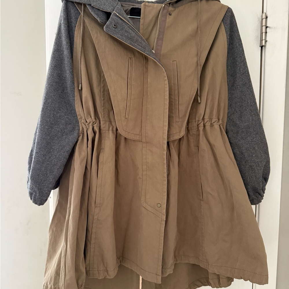 G-Cur Two-Tone Hooded Women's Jacket size 66 (Medium)